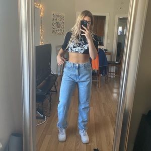 Mom jean high rise